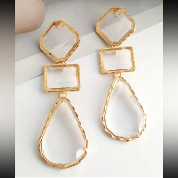 Free People Jewelry - Clear gemstone dangle drop statement earrings ✨